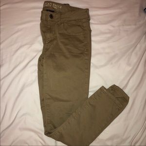 Khaki Jeggings!😍👖